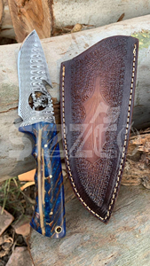 Cuchillo OEM de caza y supervivencia de hoja fija de acero de Damasco Wirecut con gancho para deshuesar, mango de resina de piña y funda de cuero, para camping, actividades al aire libre y EDC - Product Image 3