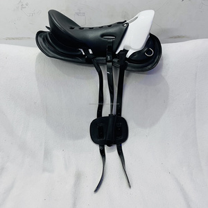 Selle d'endurance sportive Matériau en fibre et cuir Poids léger Taille 15 "/ 16"/ 17 "/ 18" Disponible - Product Image 1