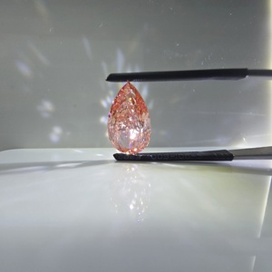 Diamante suelto de 6.5 quilates, corte brillante modificado en forma de pera, color rosa intenso, VS1, cultivado en laboratorio, certificado por IGI, para la elaboración de joyas. - Product Image 3