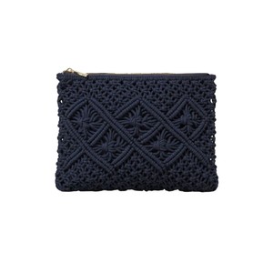 Pochette créative en macramé faite à la main avec pompon et fermeture éclair, idéale pour les mariages à la plage et la mode estivale - Product Image 3