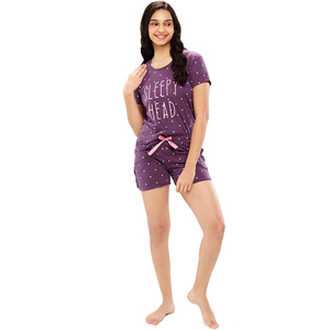 Conjunto de camiseta y pantalón corto de poliéster y algodón suave con estampado floral elegante para mujer, ideal para un look informal y relajado. - Product Image 3