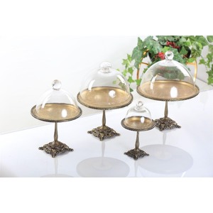 Support à gâteau rond en verre avec base dorée et couvercle en dôme, réutilisable pour servir des desserts - Product Image 5