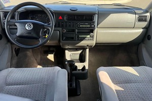 Volkswagen EuroVan GLS 2001 - Product Image 5