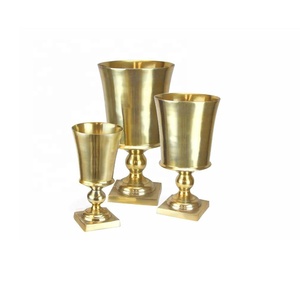 Florero de metal de Venta caliente Florero de mesa moderno de metal Florero de metal decorativo para el hogar Fiesta de bodas y eventos especiales - Product Image 1