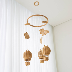 Mobile bébé bohème en rotin, décor suspendu nuage et montgolfière en fibres naturelles tressées, écologique, pour chambre d'enfant, nourrissons et tout-petits - Product Image 3