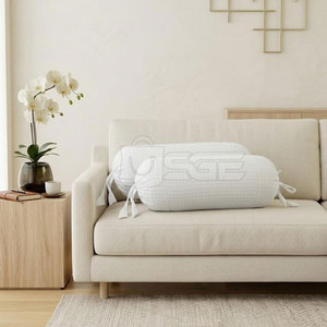 Housse de coussin de luxe confortable en tissu pour la maison et l'hôtel – Couleurs et tailles personnalisables - Product Image 6