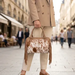 Sac à main de luxe en cuir pour femme, style vintage, broderie élégante, grande capacité, avec double anse à chaîne - Product Image 2