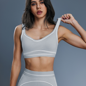 Conjuntos de Yoga de 2 Piezas con Logotipo Personalizado, Ropa Deportiva de Alta Calidad para Mujer, Conjuntos de Yoga con Aerógrafo - Product Image 3