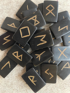 Handmade High Quality White Rectangle Buffalo Horn Rune Dice Custom Design Eco-Friendly Polished Gaming Accessory Natural Crafts - Product Image 4