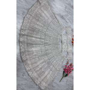 Vestidos de Novia de Diseñador, Lehenga Choli con Hermoso Bordado de Hilo y Trabajo Dori - Product Image 4