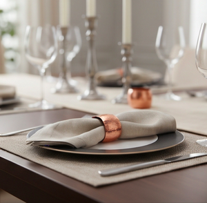 Anillos para servilletas con diseño martillado en oro rosa para decoración de mesas de boda, perfectos y como artículos de cocina. - Product Image 4