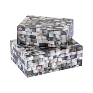 Boîte à bijoux élégante en bois avec incrustation de nacre, capacité personnalisable, faite à la main, cadeau de luxe - Product Image 5