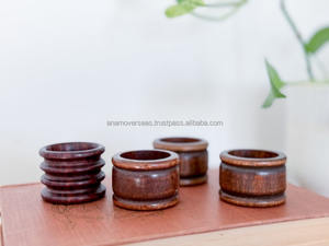 Anneaux de serviette en bois écologiques pour la décoration de la table à manger à la maison - Product Image 2