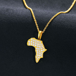 Colgante de mapa de África chapado en oro con incrustaciones de cristal, estilo étnico, regalo de joyería unisex - Product Image 1