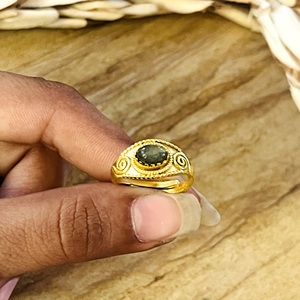 Nouvelle Bague Tendance en Labradorite, Anneaux Tribaux en Laiton pour Femme, Plaqué Or 18 carats, Style Bohème Antique, Motif Tourbillon Céleste [Vente en Gros/OEM/ODM] - Product Image 3