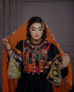 Robe de soirée formelle pour femme, style bohème, coupe trapèze, longueur ras du sol, col montant, manches chauve-souris, broderie en velours afghane personnalisée - Product Image 4