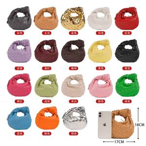 Nuevo Bolso Bandolera Vintage de Moda para Mujer, Diseño Tejido a Mano, Cierre de Cremallera, Material PU, para Verano/Invierno/Otoño - Product Image 1