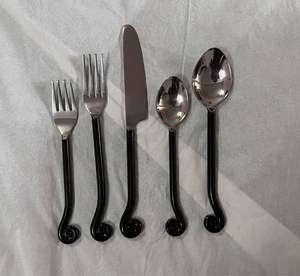 ชุดเครื่องใช้บนโต๊ะอาหารสีเงินมีด้ามจับหรูหราชุบทองมีดเหล็กกระจกที่สง่างามสำหรับรับประทานอาหารงานแต่งงานและภาชนะรับประทานอาหารที่บ้าน - Product Image 6