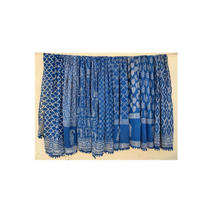 ผ้าคลุมไหล่ฤดูร้อนสุดหรูราคาดีที่สุดสำหรับผู้ใหญ่ ผ้าพันคอผ้าฝ้ายพิมพ์ลายบล็อก ดีไซน์ล่าสุด สำหรับงานปาร์ตี้ คลับ แฟชั่น - Product Image 2