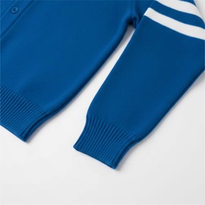 Crea tu propio diseño de cárdigan para hermandades y universidades, cárdigans y suéteres de alta calidad. - Product Image 5