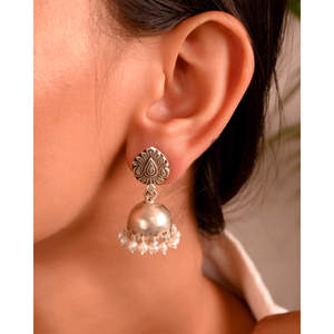 Pendientes de Moda Meera Jaipur Pariza, Tono Plateado - Product Image 2