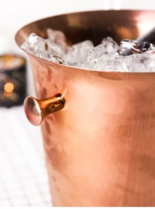 Cubo de hielo metálico de gran venta, diseñado para uso en interiores y exteriores, ideal para picnics, eventos y fiestas. - Product Image 4