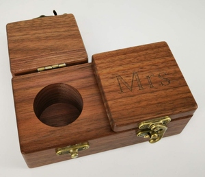 Caja de anillos de boda con opciones de personalización para almacenamiento de joyas y fiestas - Product Image 1