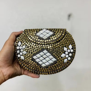 Sac de soirée vintage de luxe en métal mosaïque Nouveau style de sac à main fantaisie motif boule/pierre pour filles Party Wear & Weddings - Product Image 1