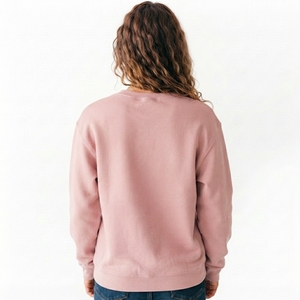 Sudadera Exclusiva para Mujer con Estampado Gráfico, Ropa Gráfica de Primera Calidad con Estampado Detallado, Tela Suave y Cómoda - Product Image 3