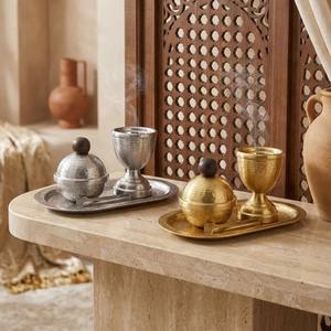 Elegante Quemador de Incienso de Metal Martillado, Cáliz Vintage para Oud con Tarro de Almacenamiento y Bandeja para Decoración Árabe de Lujo y Regalos - Product Image 1