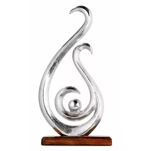 Sculptures Métalliques Haut de Gamme : Figurines d'Art Contemporain pour la Décoration Intérieure de la Maison, du Bureau, de l'Hôtel, de la Réception, du Restaurant et du Jardin - Product Image 3