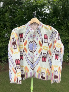เสื้อแจ็คเก็ตผ้ากำมะหยี่บุผ้าฝ้ายแบบพรีเมียมสำหรับทุกเพศ |   ชั้นเสื้อผ้าลำลองน้ำหนักเบาทำมือ |   เสื้อผ้าบูติกดีไซเนอร์ |   ผู้ผลิตแบบ OEM - Product Image 2