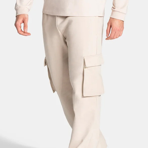 Ensemble décontracté pour homme de qualité supérieure, haut à manches longues beige à col rond avec pantalon cargo à taille élastique et multi-poches, tenue d'automne, vente en gros - Product Image 3