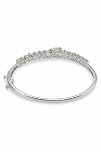 Brazalete de Moissanita en Plata de Ley 925 con Baño de Rodio, Engaste de Garras, Estilo Clásico, Modelo KLSB20795 - Product Image 3