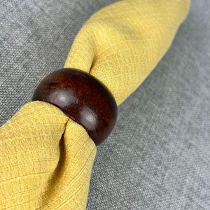 Ensemble d'anneaux de serviette en bois minimaliste pour table à manger moderne et décoration d'événements contemporains - Product Image 5