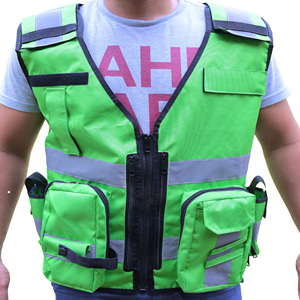 Gilet de sécurité haute visibilité, bandes réfléchissantes vertes, plusieurs poches, polyester, unisexe, toutes saisons, uniforme de garde - Product Image 3