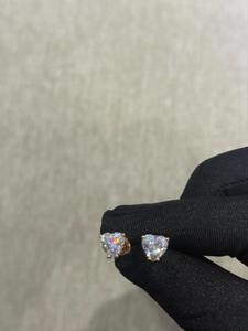Testeur de diamants - Test réussi - Boucles d'oreilles minimalistes en argent 925 plaqué or 14 carats avec moissanite en forme de cœur de 2 carats pour cadeau de mariage - Product Image 4