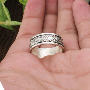 Wholesale Shree Jaipur Silver 925 Sterling Silver Bezel Setting Amethyst Geo <b>Spinner</b> Geometric Pattern Beaded Band Tribal <b>Ring</b> - Product Image 1