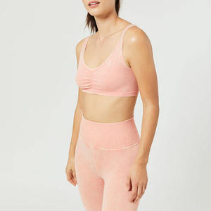 Soutien-gorge de sport rose sans coutures à col rond pour femme, bretelles spaghetti, maintien moyen, respirant, style uni, idéal pour le yoga - Product Image 4