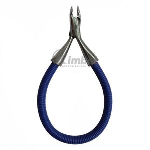 Cortacutículas de Precisión con Cuchillas Superafiladas, Mango con Resorte Nuevo y Personalizado - Product Image 1