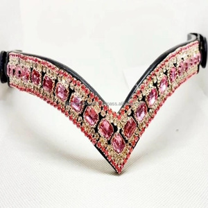 กำไลข้อมือหนังรูปม้าตัววีประดับคริสตัลหลากสีสายบังเหียนแบบมีห่วงกระดุมแบบสแนป - Product Image 5