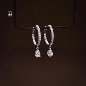 Pendientes de Diamantes Personalizados al por Mayor – Fabricante de Joyería de Diamantes con Certificación IGI/GIA – Elegantes Pendientes de Oro con Forma de Pera - Product Image 2