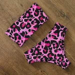 Conjunto de Bikini con Estampado de Leopardo para Mujer, Top Bandeau, Braguita Hipster, Traje de Baño de Spandex y Poliéster, Ajuste Elástico, Estilo Regular - Product Image 5