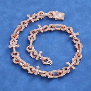 Collier ras du cou en or 18 carats plaqué or avec croix en moissanite, style hip-hop, chaîne à maillons de 16 mm, unisexe, pour fiançailles et usage quotidien - Product Image 5