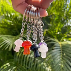 พวงกุญแจคริสตัลรูปเห็ดธรรมชาติ พวงกุญแจพลอยผสม เลือกหินของคุณเอง คริสตัลบำบัด สำหรับเป็นของขวัญและขายส่ง - Product Image 3