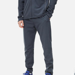 Chaqueta deportiva ligera cortavientos para hombre y mujer con logotipo personalizado bordado para correr, fitness y entrenamiento - Product Image 5