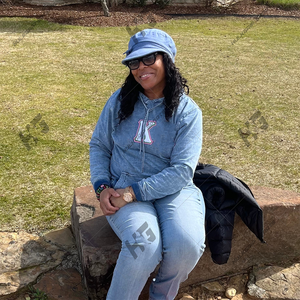 Sudadera con Capucha de Mezclilla AKA 1908 para Mujer, Sudadera con Capucha con Letras Rosas y Verdes de Alpha Kappa Alpha, Sudadera de Sororidad - Product Image 5