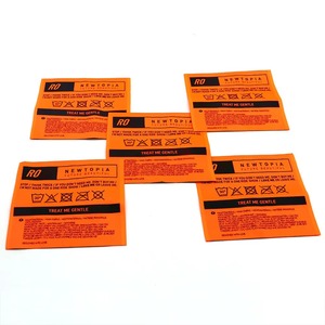 Etiquetas Tejidas Ecológicas Personalizadas de Alta Calidad para Prendas de Vestir, 200 Piezas, 2x5cm, Cuadradas, Corte Láser, Estampado en Caliente, Logotipo de Marca para Ropa - Product Image 2