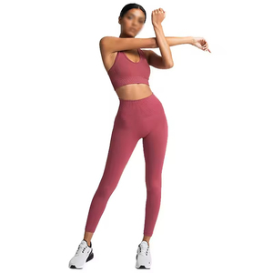 Fournisseur en gros de leggings de yoga pour femmes en spandex/nylon/polyester sur mesure, fabriqués au Pakistan, avec livraison B2B rapide. - Product Image 6