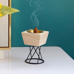 Brûleur d'encens en bois avec support métallique, porte-encens décoratif pour l'aromathérapie, utilisable toute l'année - Product Image 2
